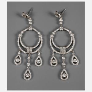 Paar Ohrhänger mit Brillanten