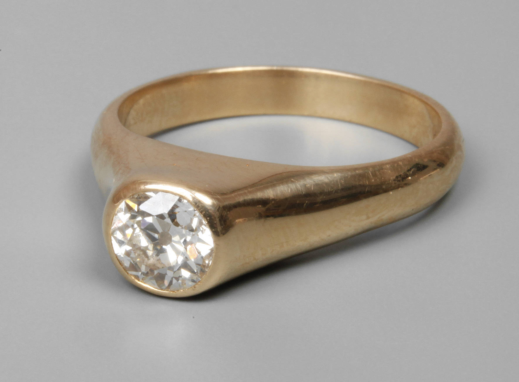 Damenring mit Altschliffdiamant von ca. 0,75 ct