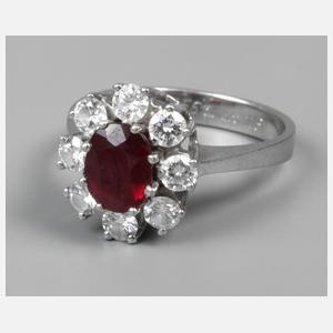 Feiner Damenring mit Rubin und Brillanten