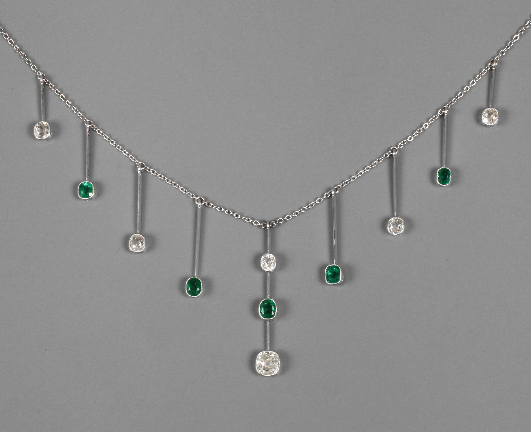 Diamantcollier mit Smaragd