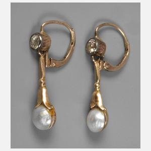 Paar Ohrhänger mit Diamanten und Perlen