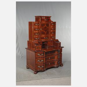 Aufsatzsekretär im Barockstil