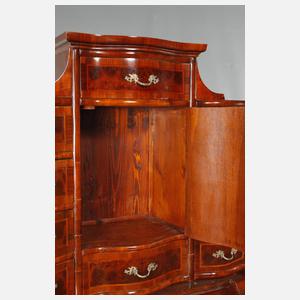 Aufsatzsekretär im Barockstil