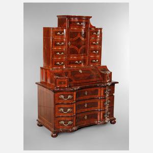 Aufsatzsekretär im Barockstil