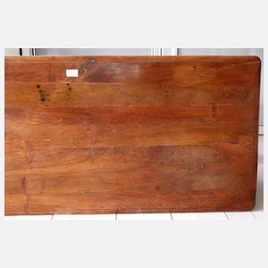 Großer barocker Esstisch