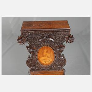 Gebetsstuhl mit Intarsien