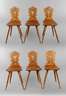 Sechs Brettstühle
