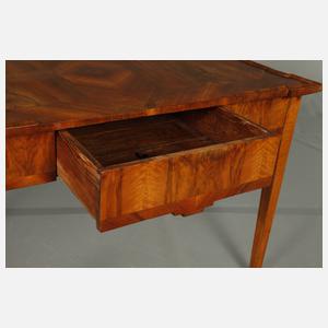 Klassizistischer Schreibtisch