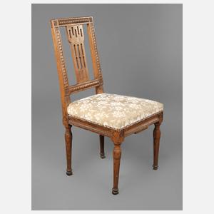 Klassizistischer Stuhl