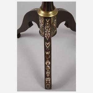 Feines Nähtischchen