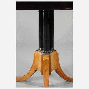 Runder Biedermeiertisch