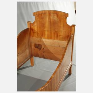 Biedermeier-Bett