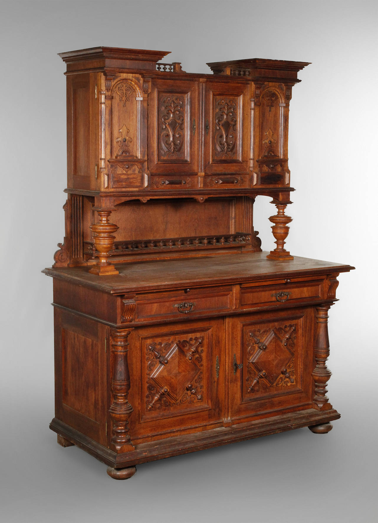 Aufsatzbuffet Historismus