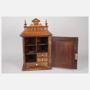 Apothekenschränkchen Gründerzeit