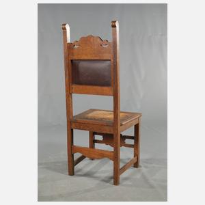 Vier Stühle im Neorenaissancestil