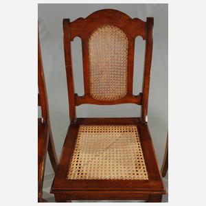 Vier Stühle um 1870