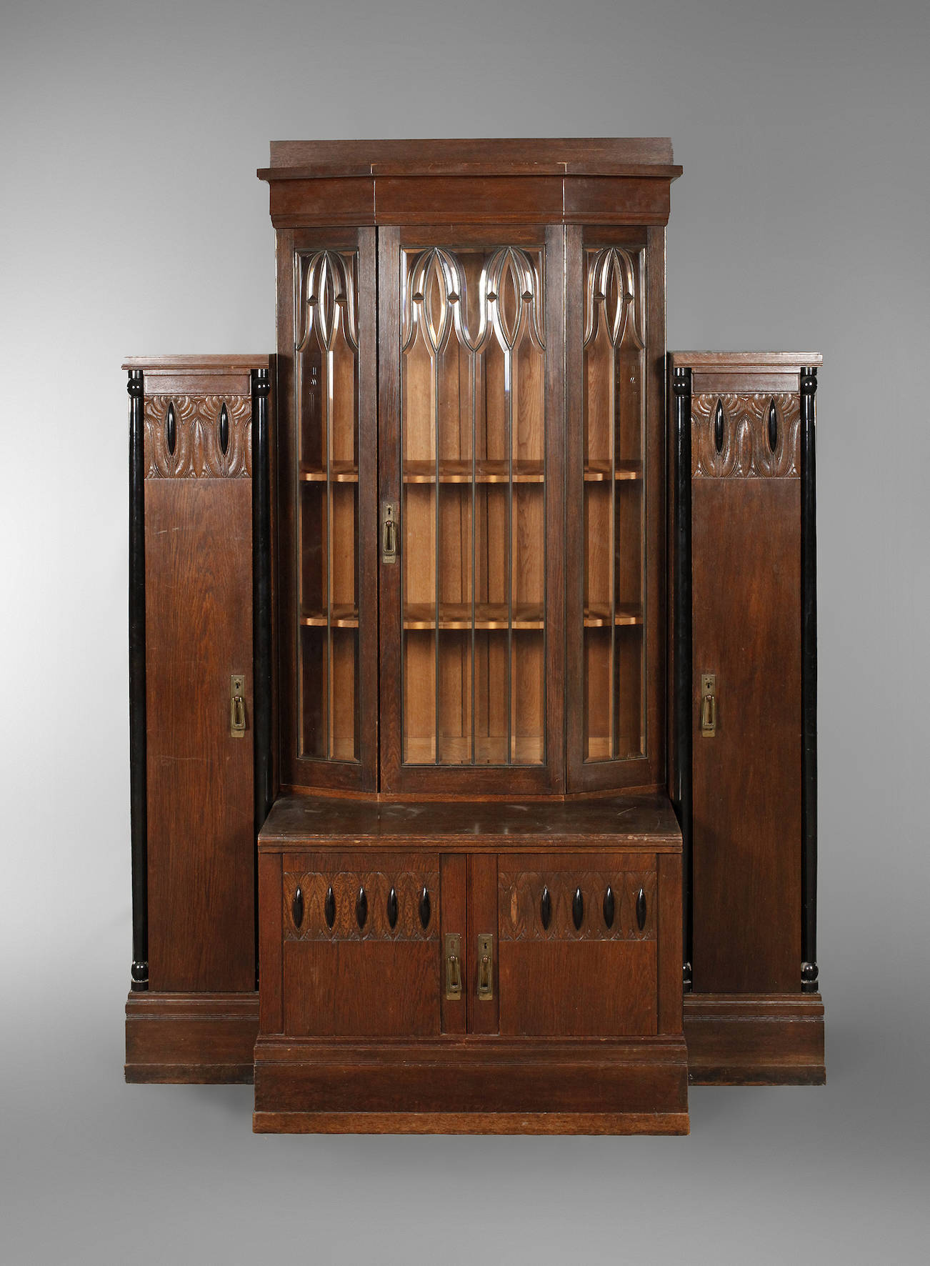 Bücherschrank Jugendstil