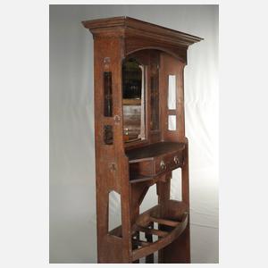 Jugendstil-Garderobe