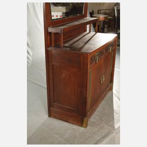 Kommode mit Spiegelaufsatz