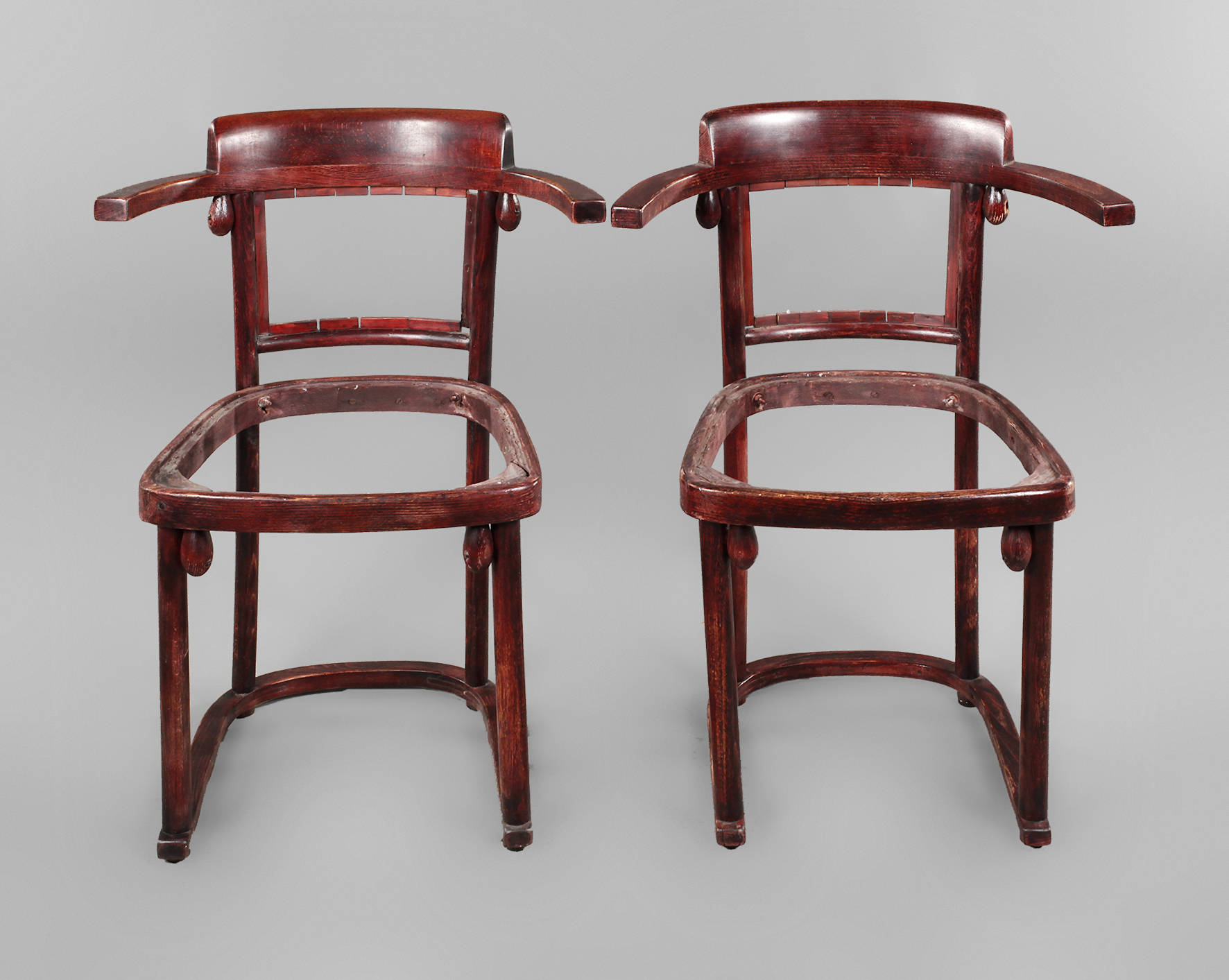 Zwei Stühle Bugholz