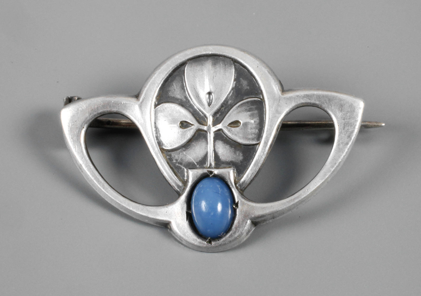 Kleine Silberbrosche