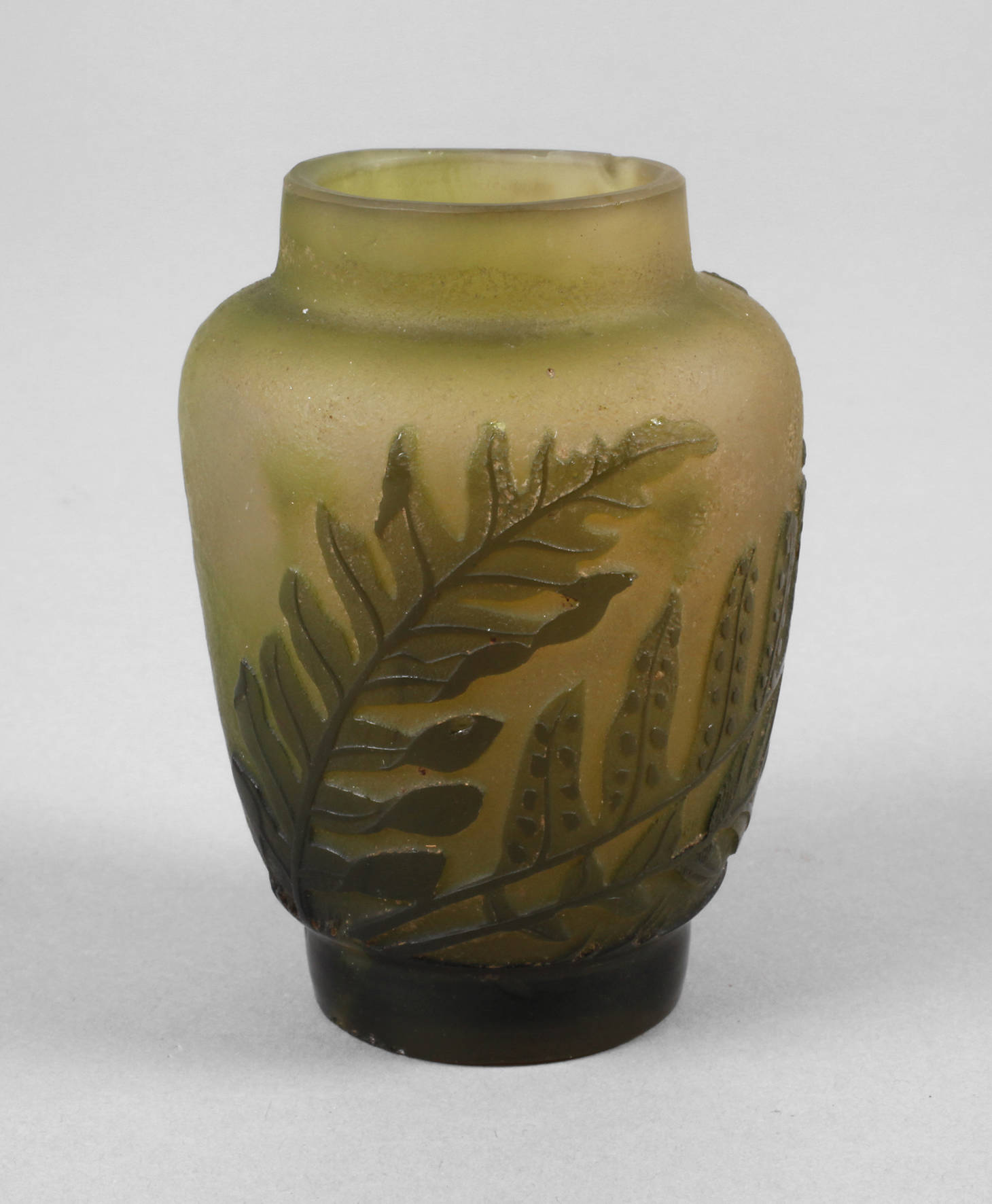 Émile Gallé kleine Vase Farndekor