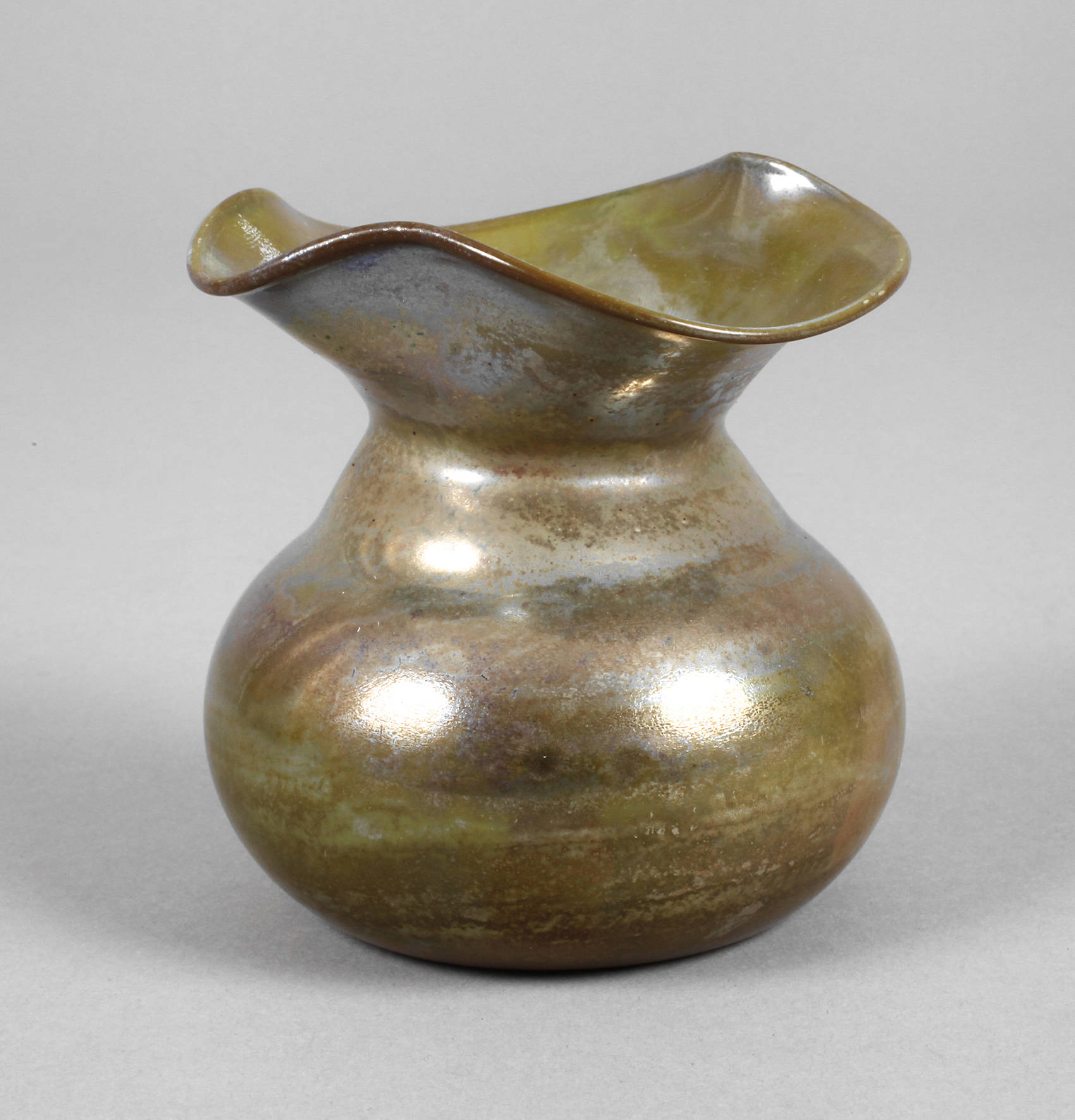 Friedrich Zitzmann attr., kleine Jugendstilvase