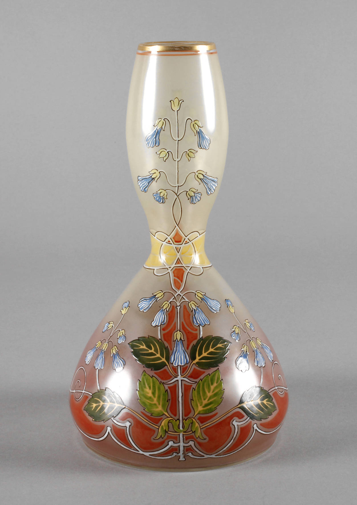 Jugendstilvase mit Emailbemalung