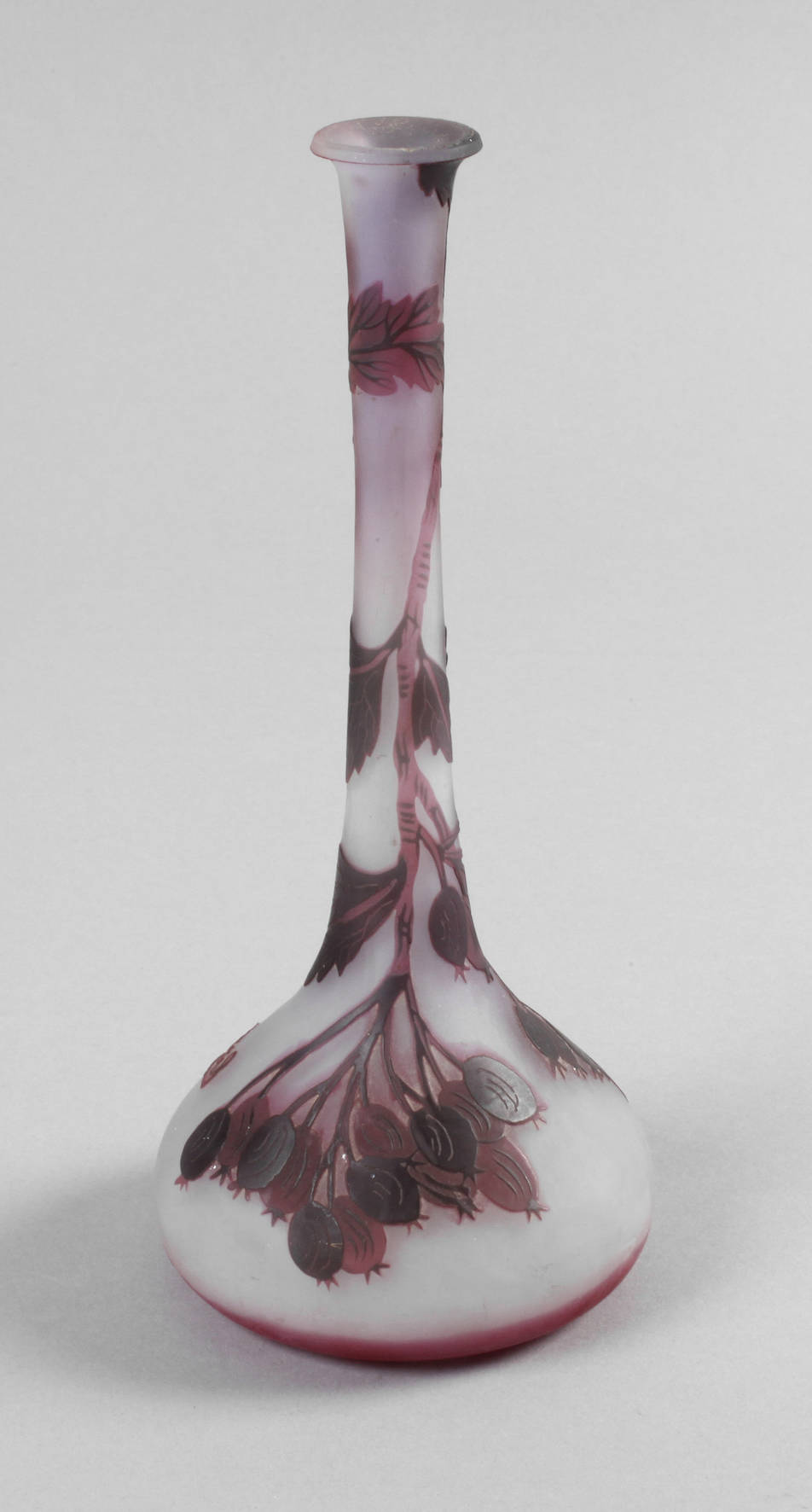 Loetz Wwe. Vase Hagebuttendekor