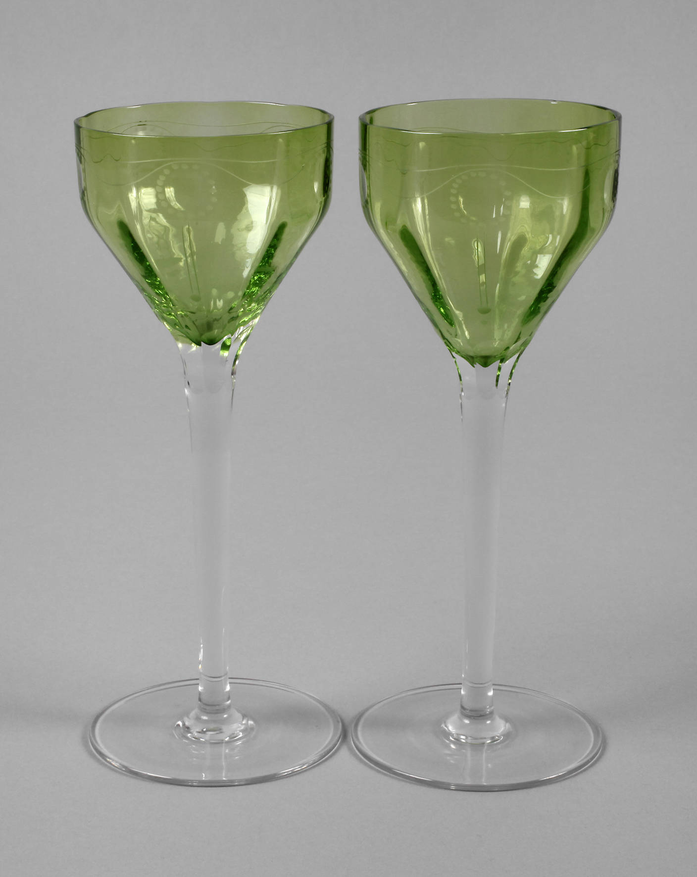 Zwei Jugendstil-Weinrömer