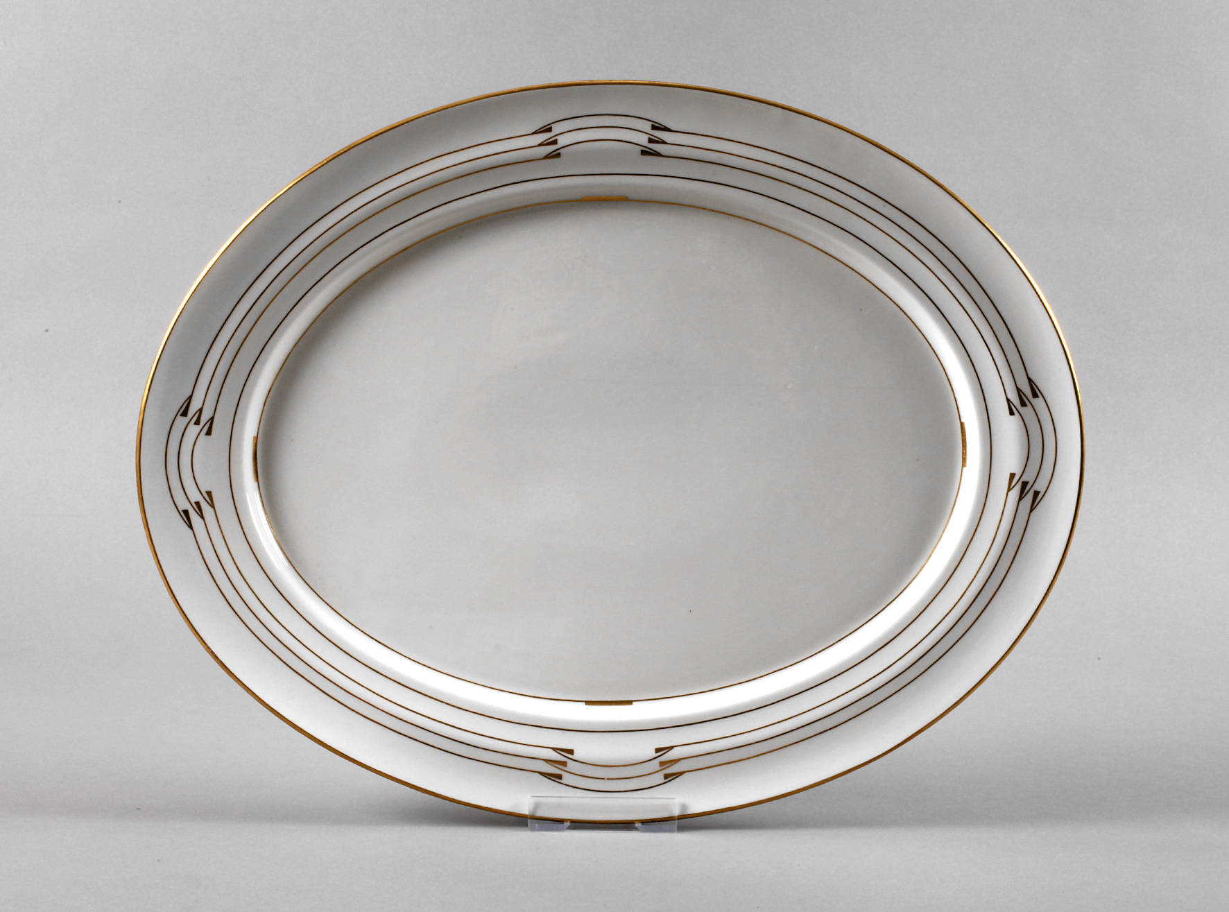 Meissen große Fleischvorlegeplatte ”Bügelmuster”