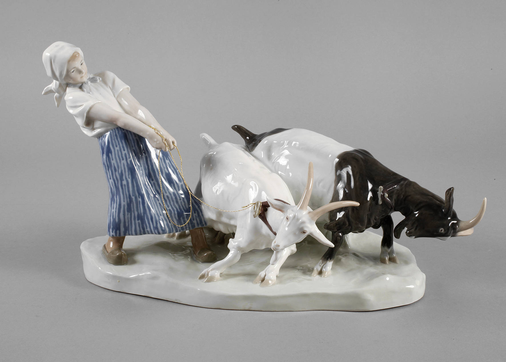 Meissen Figurengruppe ”Mädchen mit Ziegen”