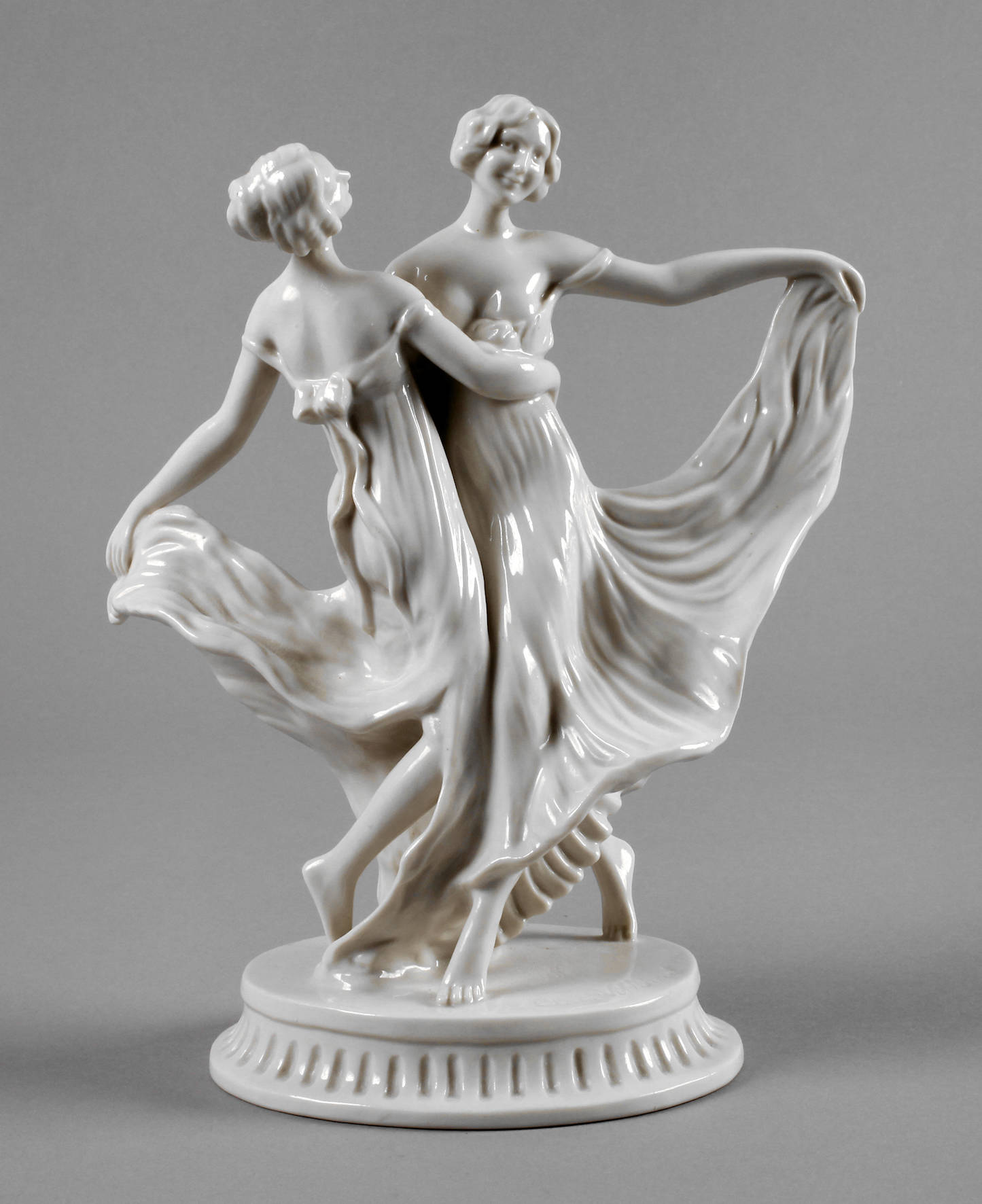 Schwarzburger Werkstätten Tanzreigen