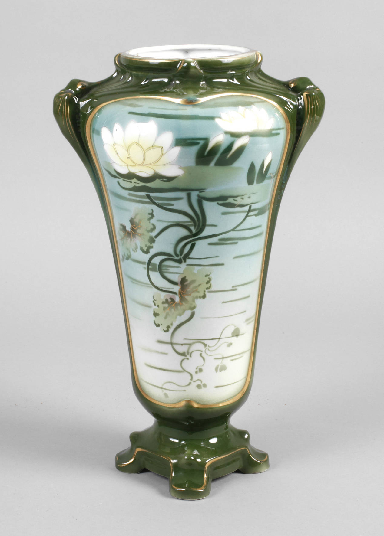 Frankreich Vase Seerosendekor
