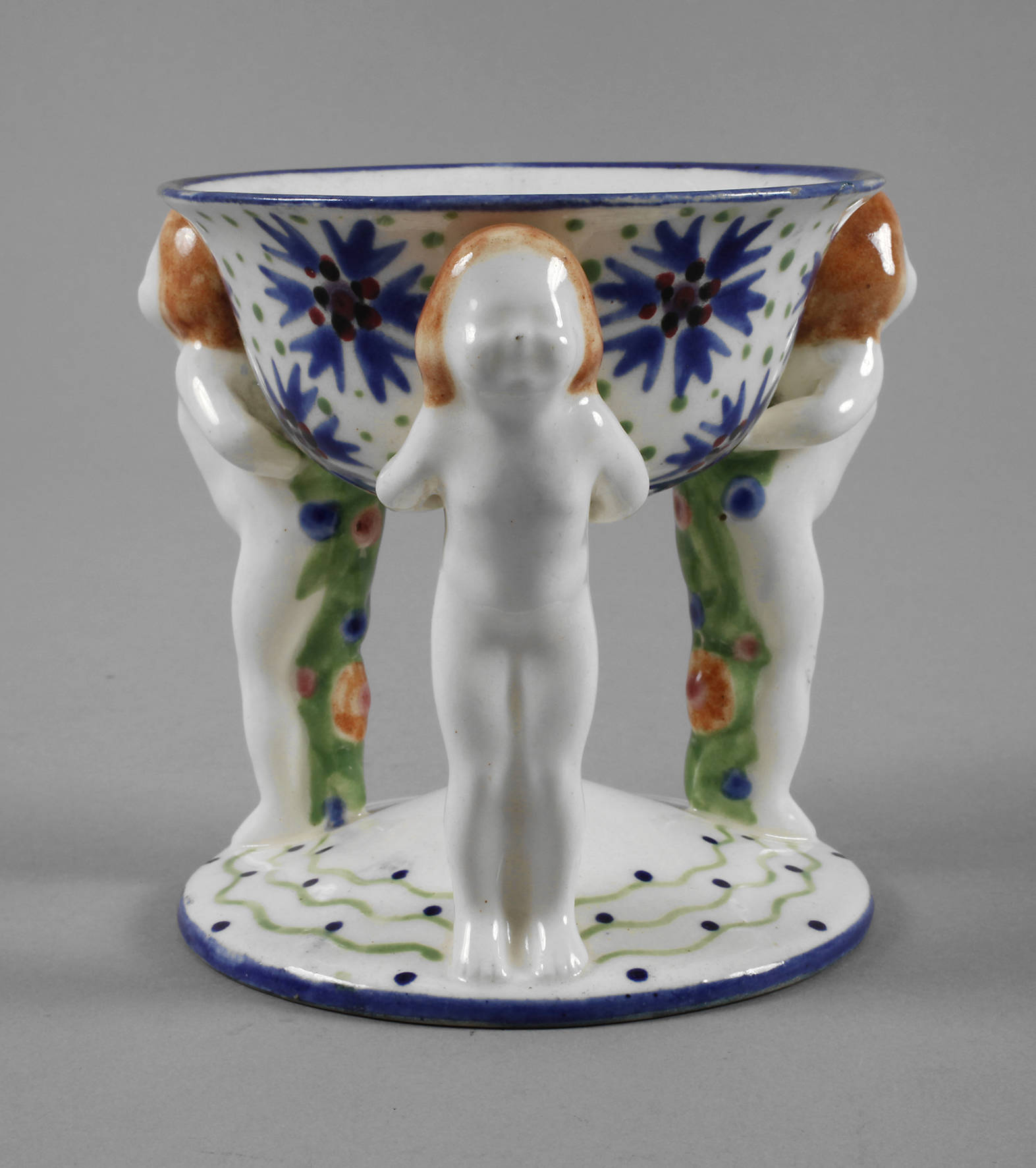 Wien Schale mit drei Putten