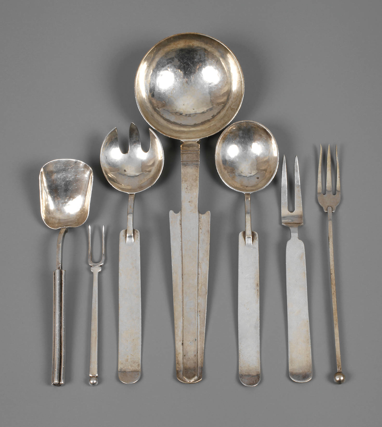 Sieben Besteckteile Art déco