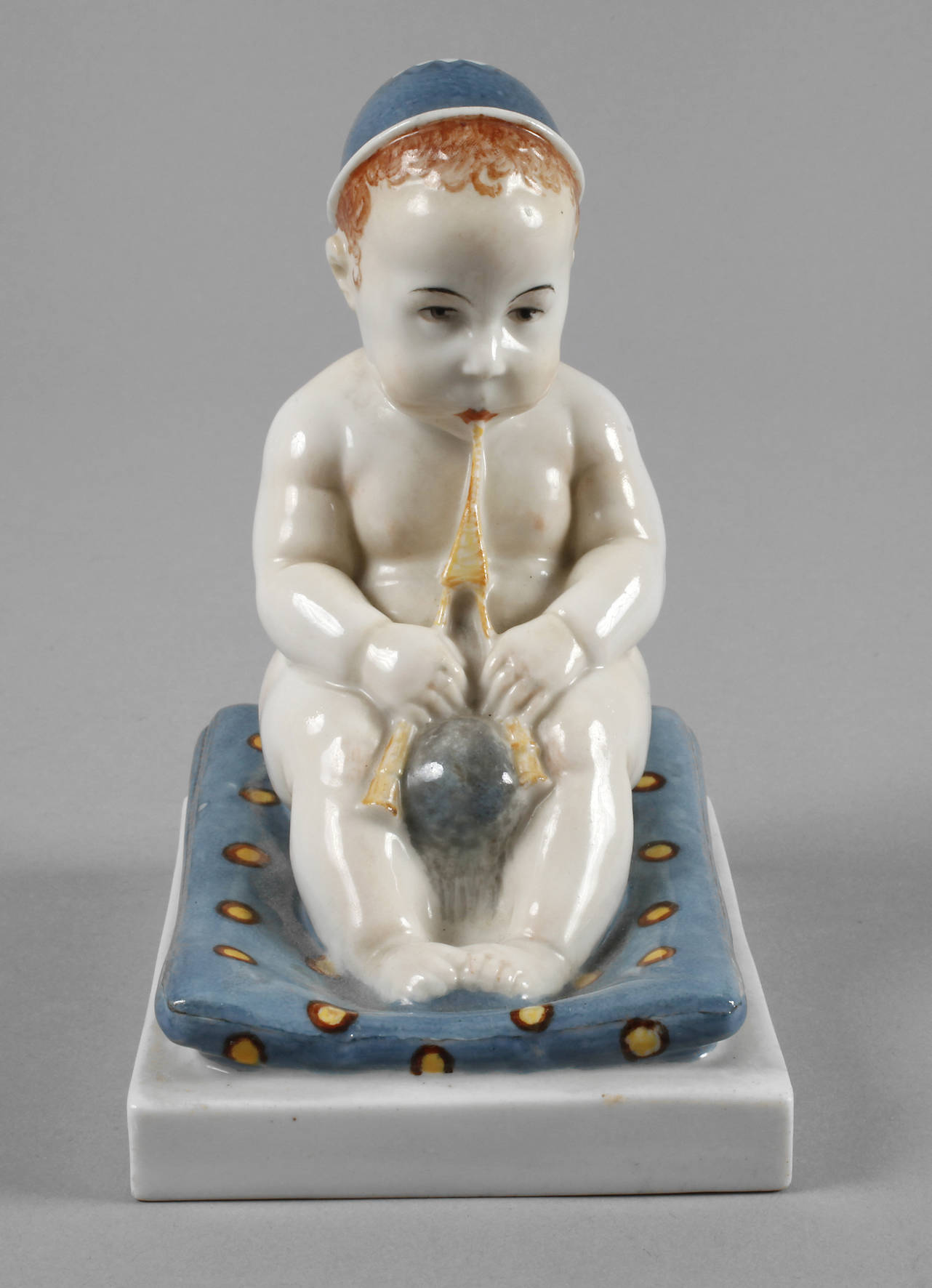 Schwarzburger Werkstätten Junge mit Mütze und Dudelsack