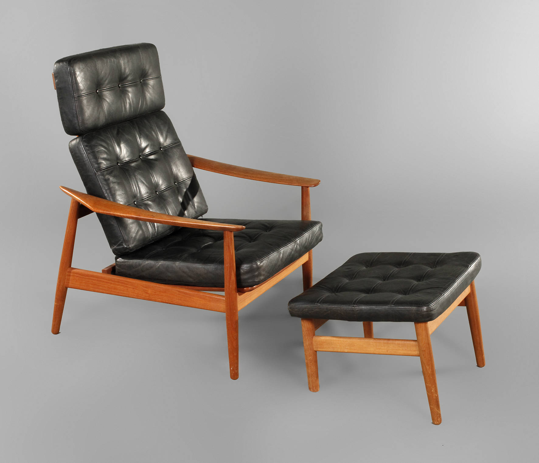 Lounge Chair und Ottomane