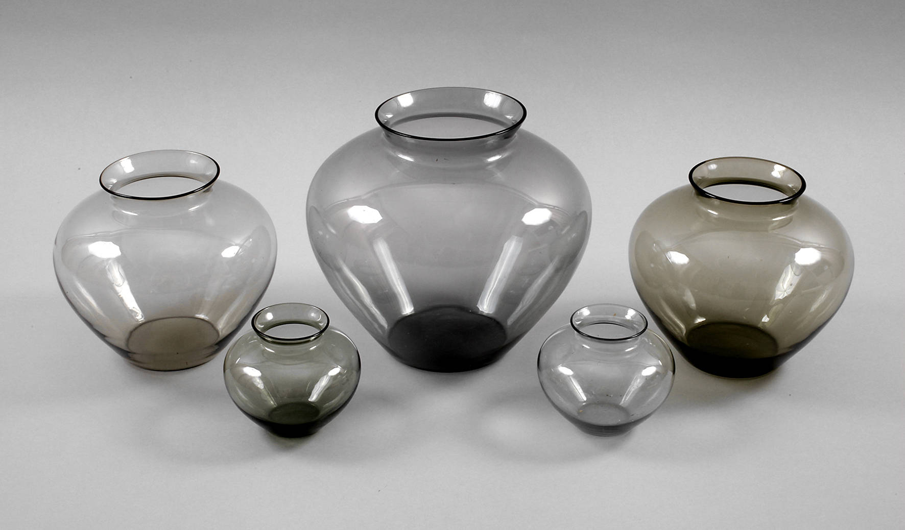 Wilhelm Wagenfeld fünf Vasen