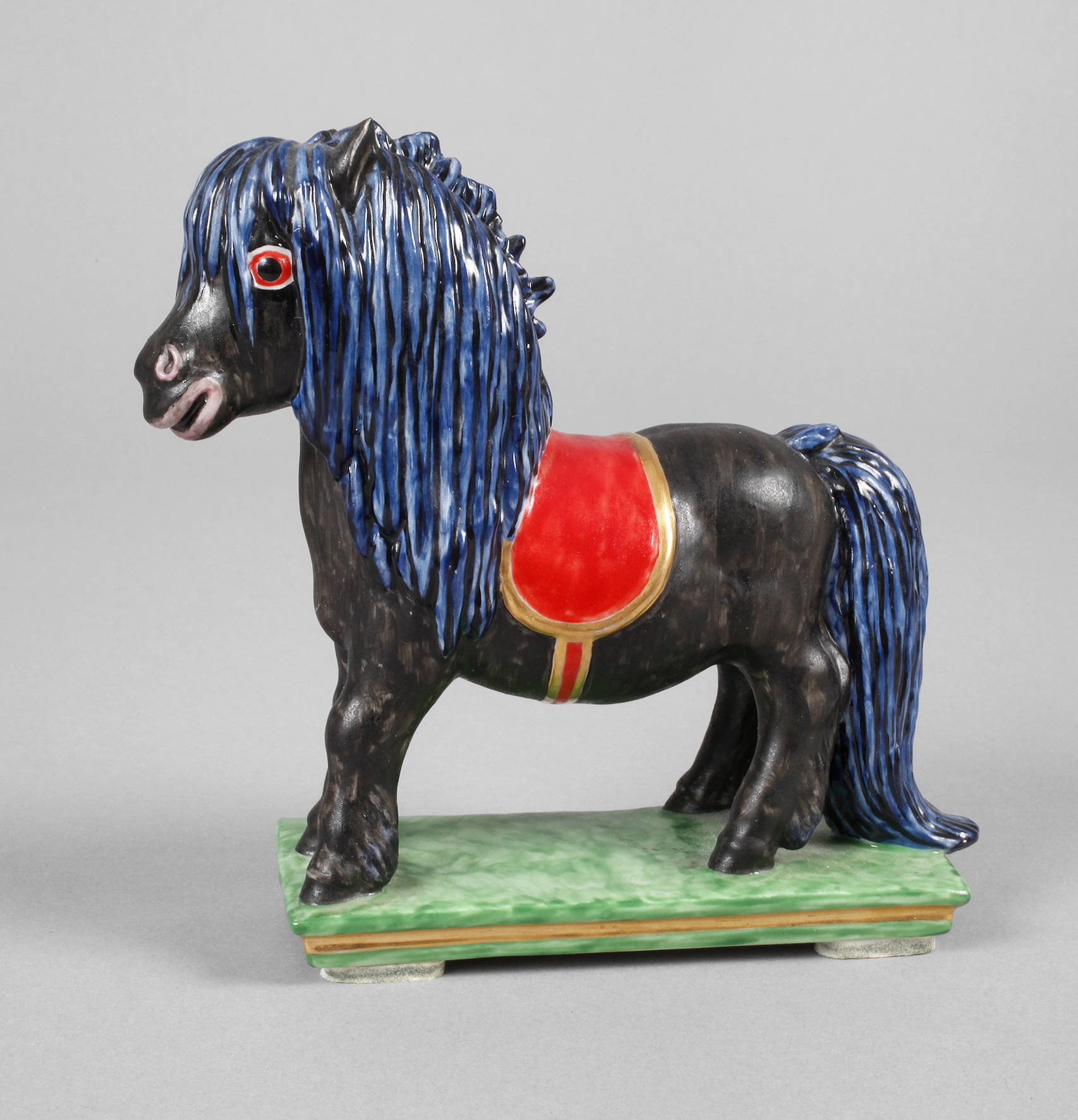 Nymphenburg Shetlandpony mit Sattel