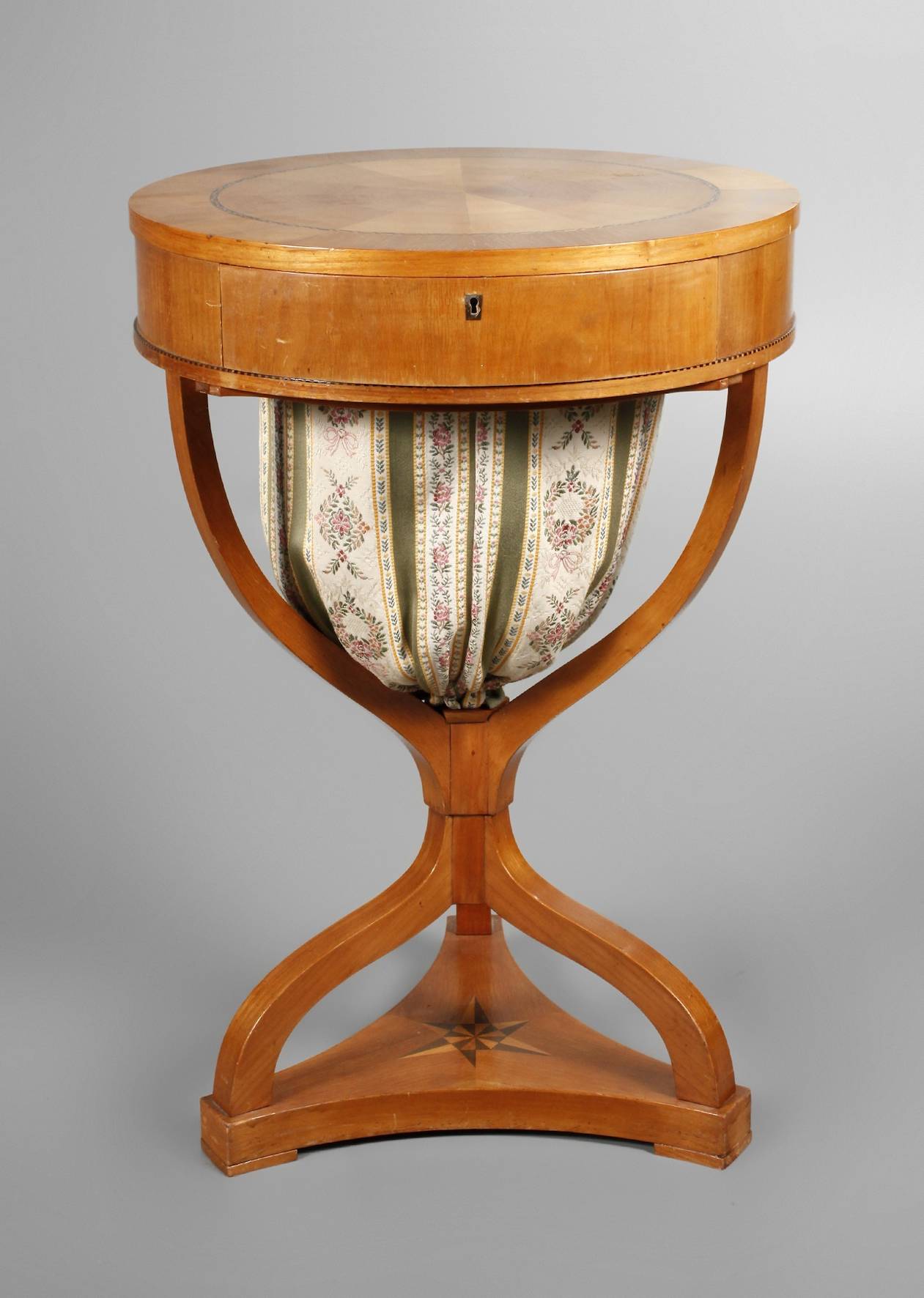 Nähtisch Biederrmeier