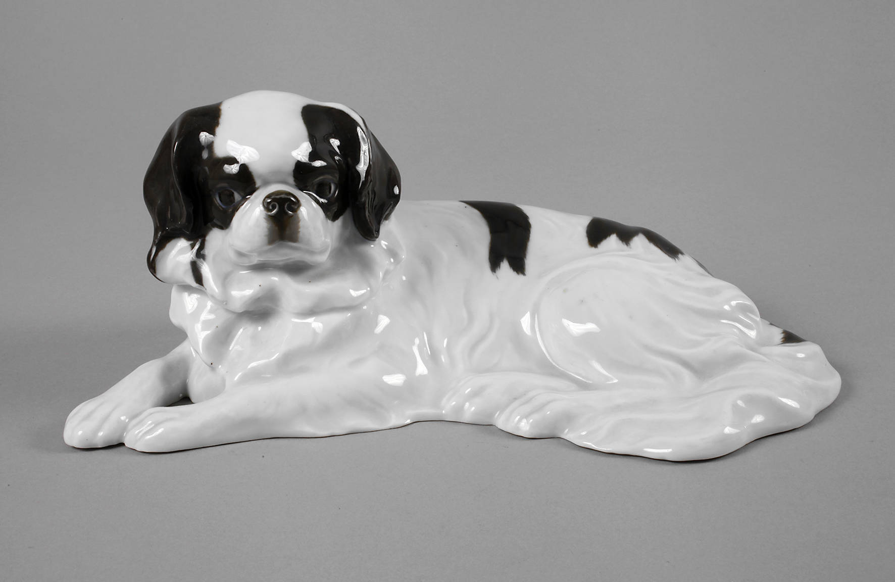 Heubach Hundeplastik Pekinese