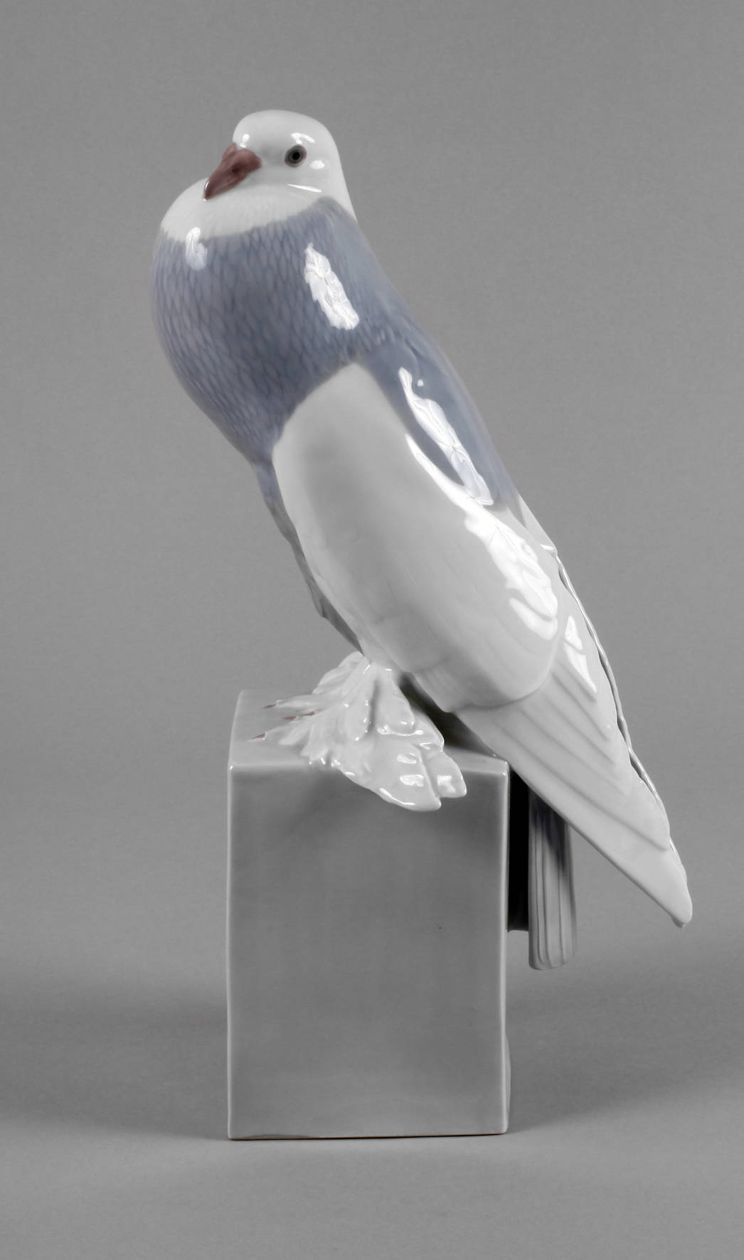 Heubach Taube mit Federfüßen