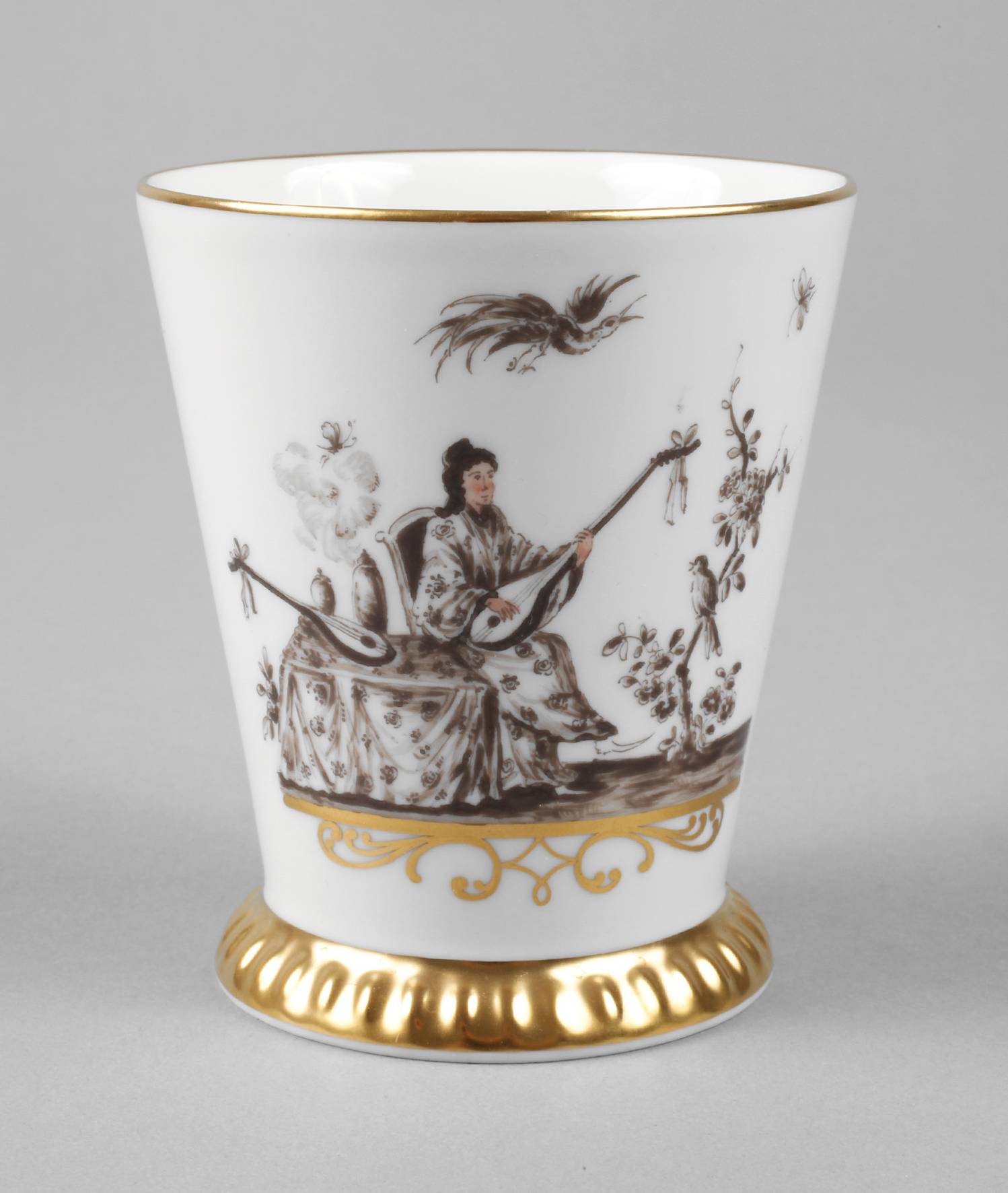 Meissen Jubiläumsbecher ”Chinoiserien nach Höroldt”