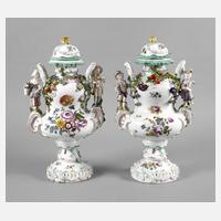 Paar Potpourri-Vasen Rokoko111