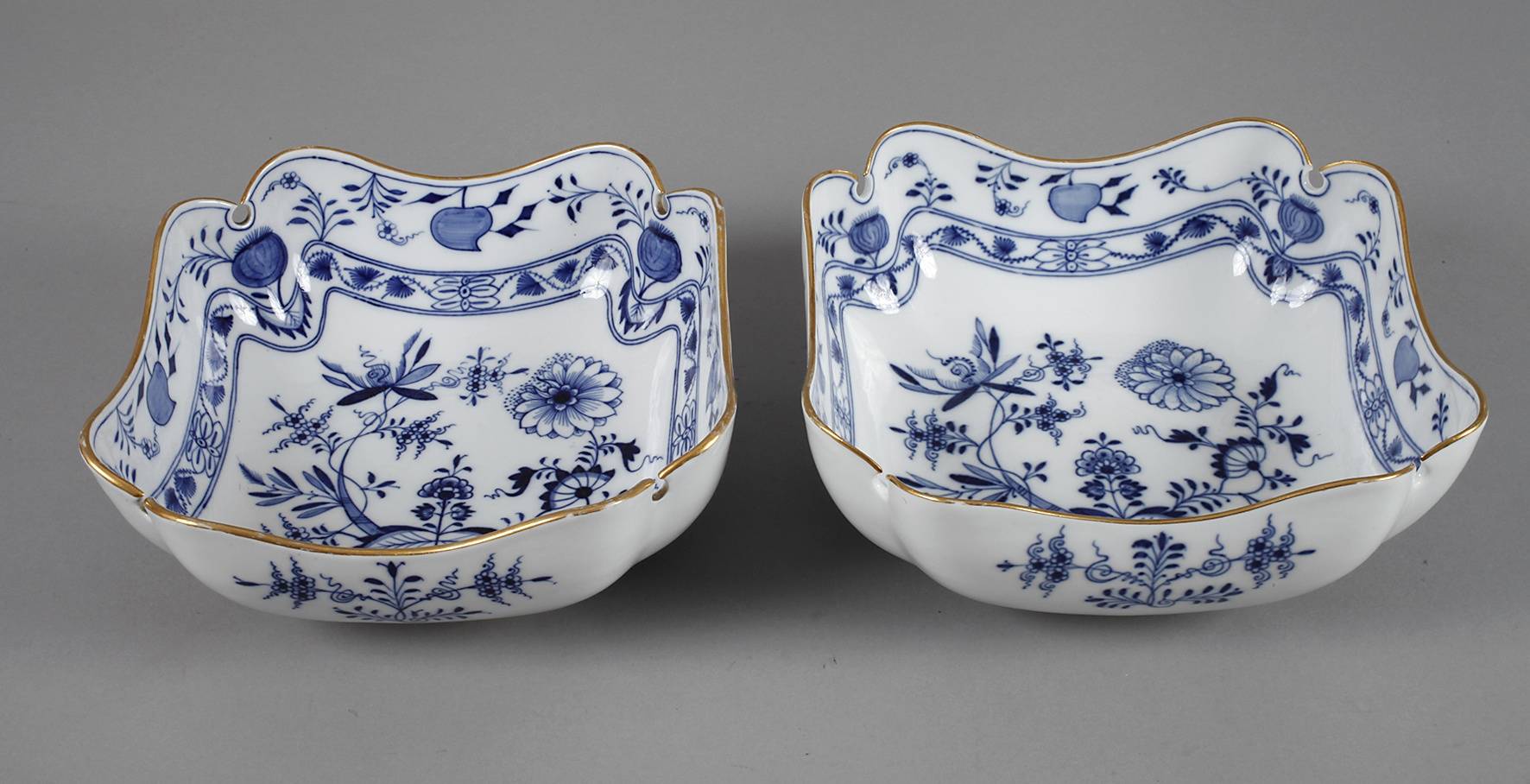 Meissen zwei eckige Schalen Zwiebelmuster