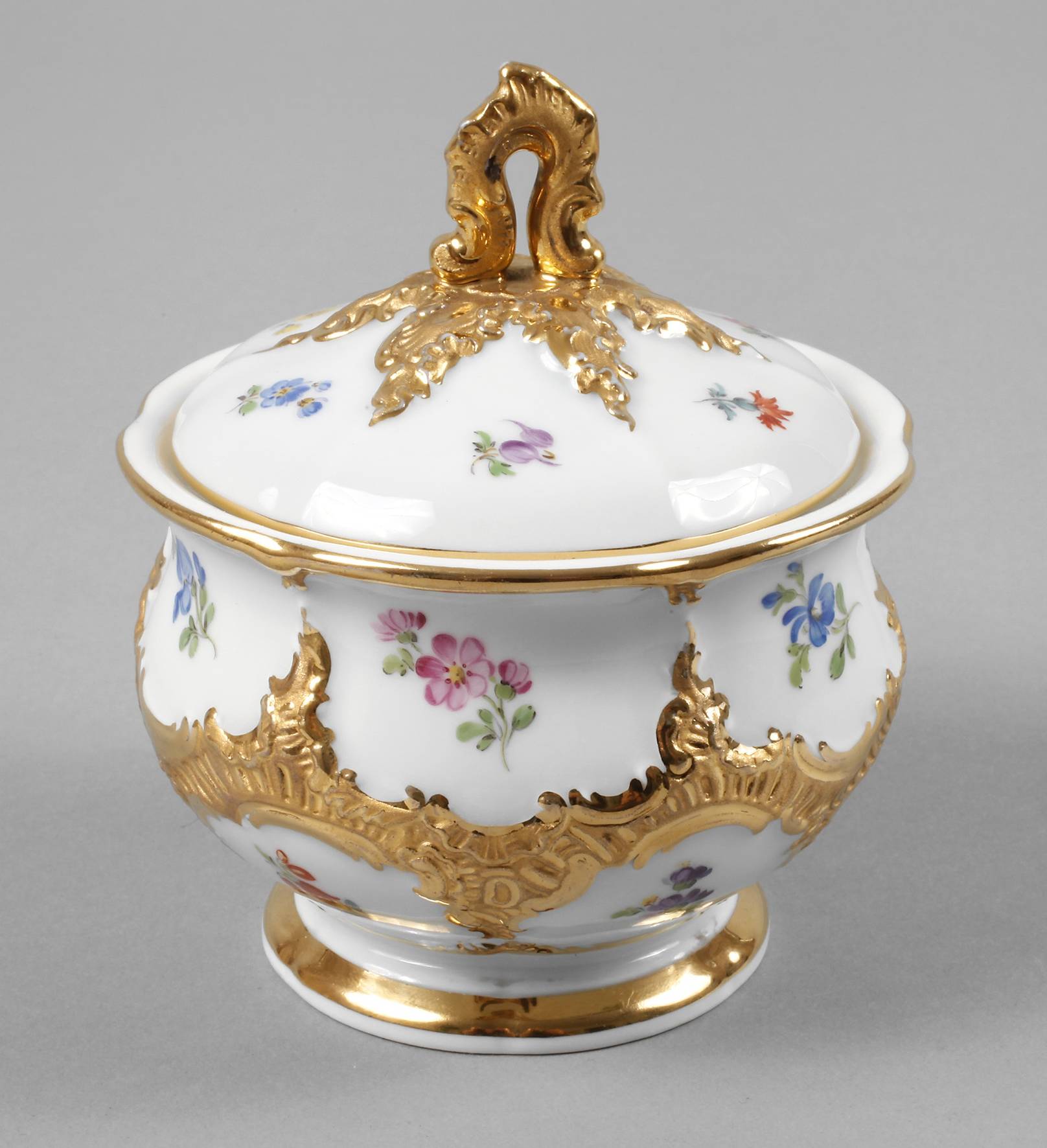 Meissen Zuckerdose ”B-Form”