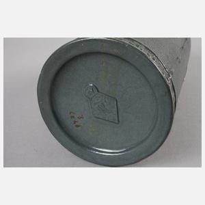 England Kanne mit Kirschzweigen