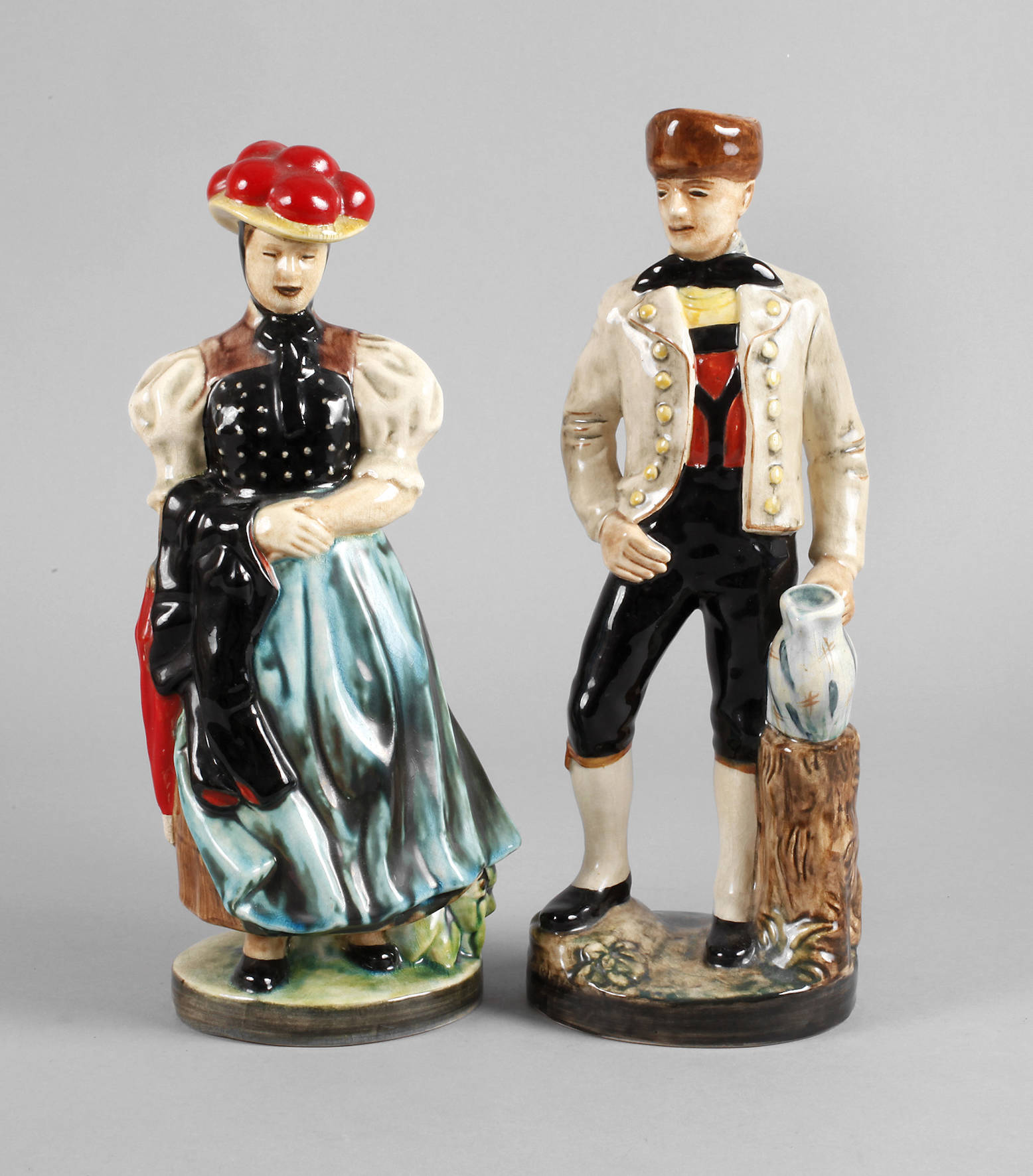 Karlsruhe Paar Trachtenfiguren