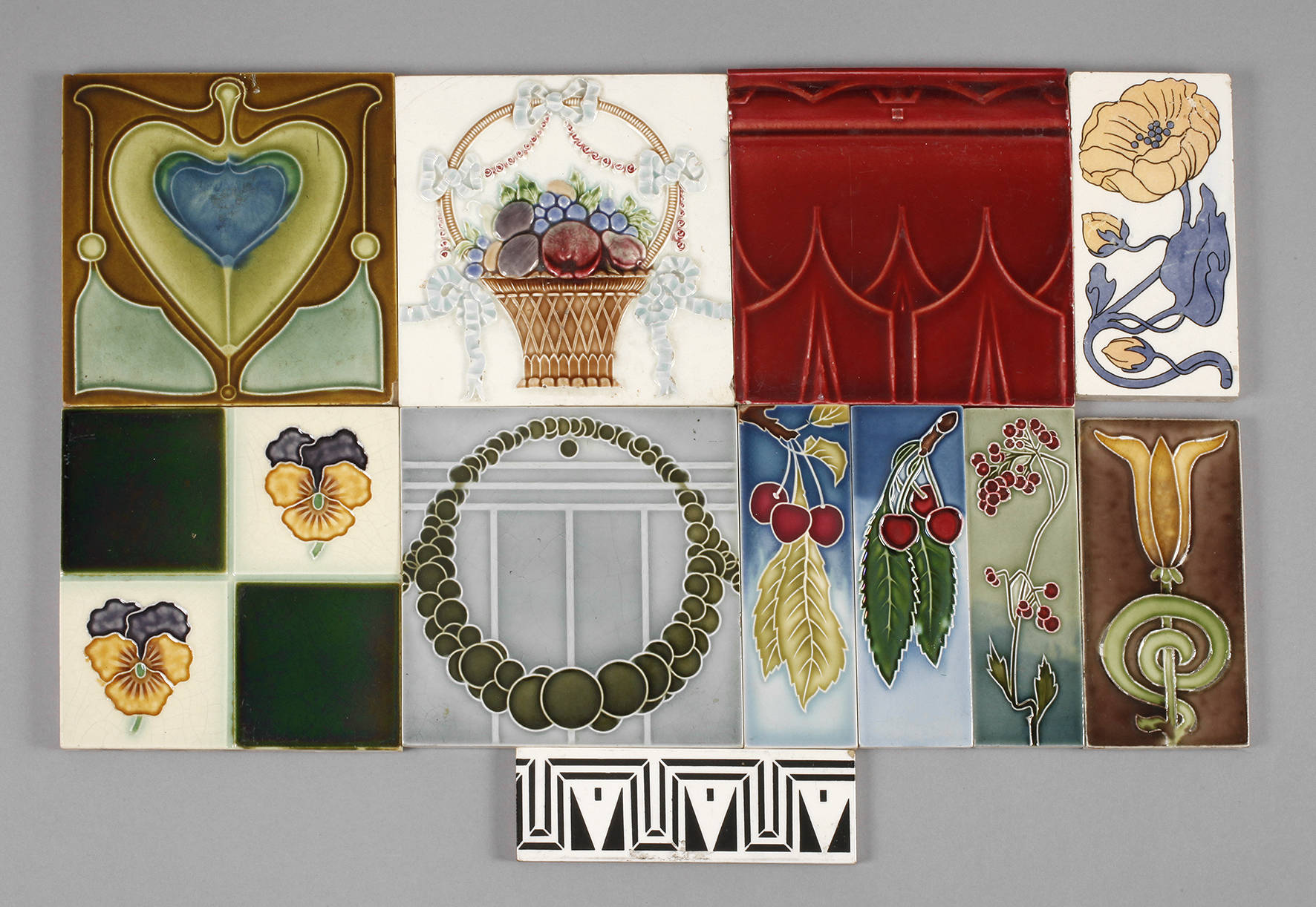 Konvolut Jugendstilfliesen